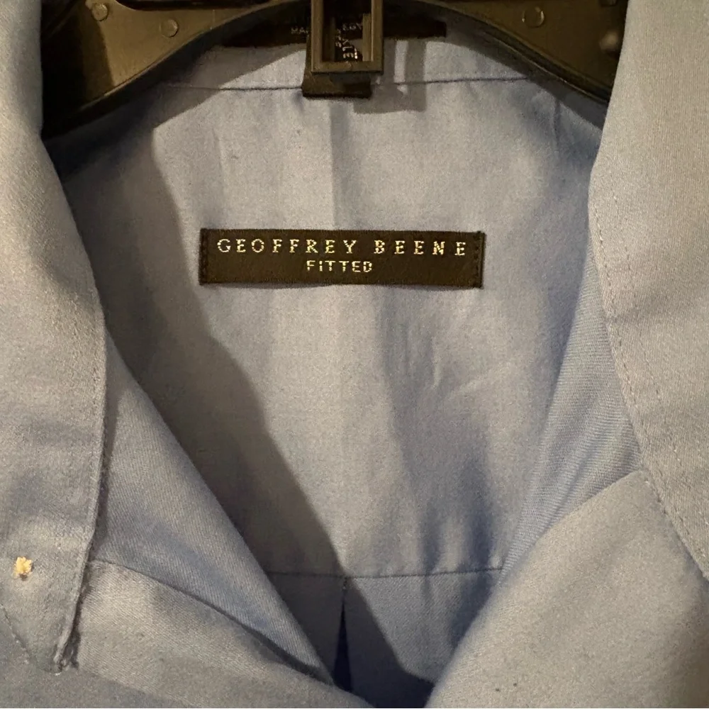 Geoffrey Beene Sateen Button Up Shirt | Size: Large